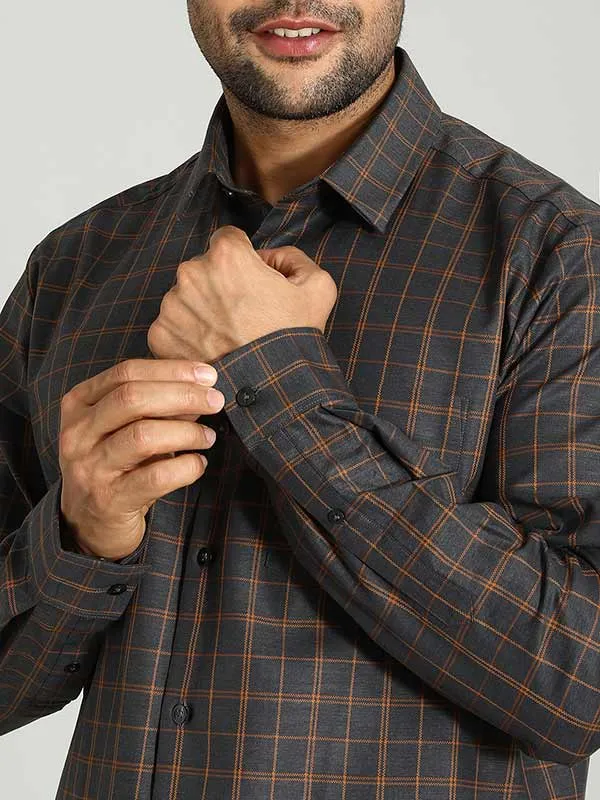 Men Checked Full Sleeve Cotton Shirt