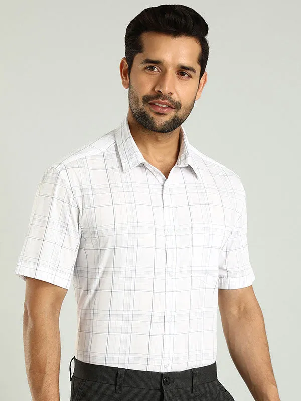 Men Checked Half Sleeve Cotton Blend Shirt