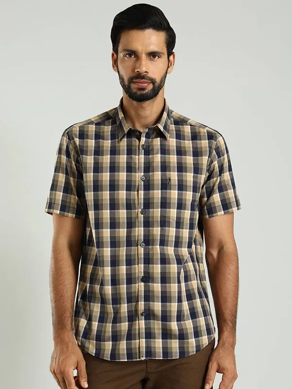 Men Checked Half Sleeve Cotton Shirt