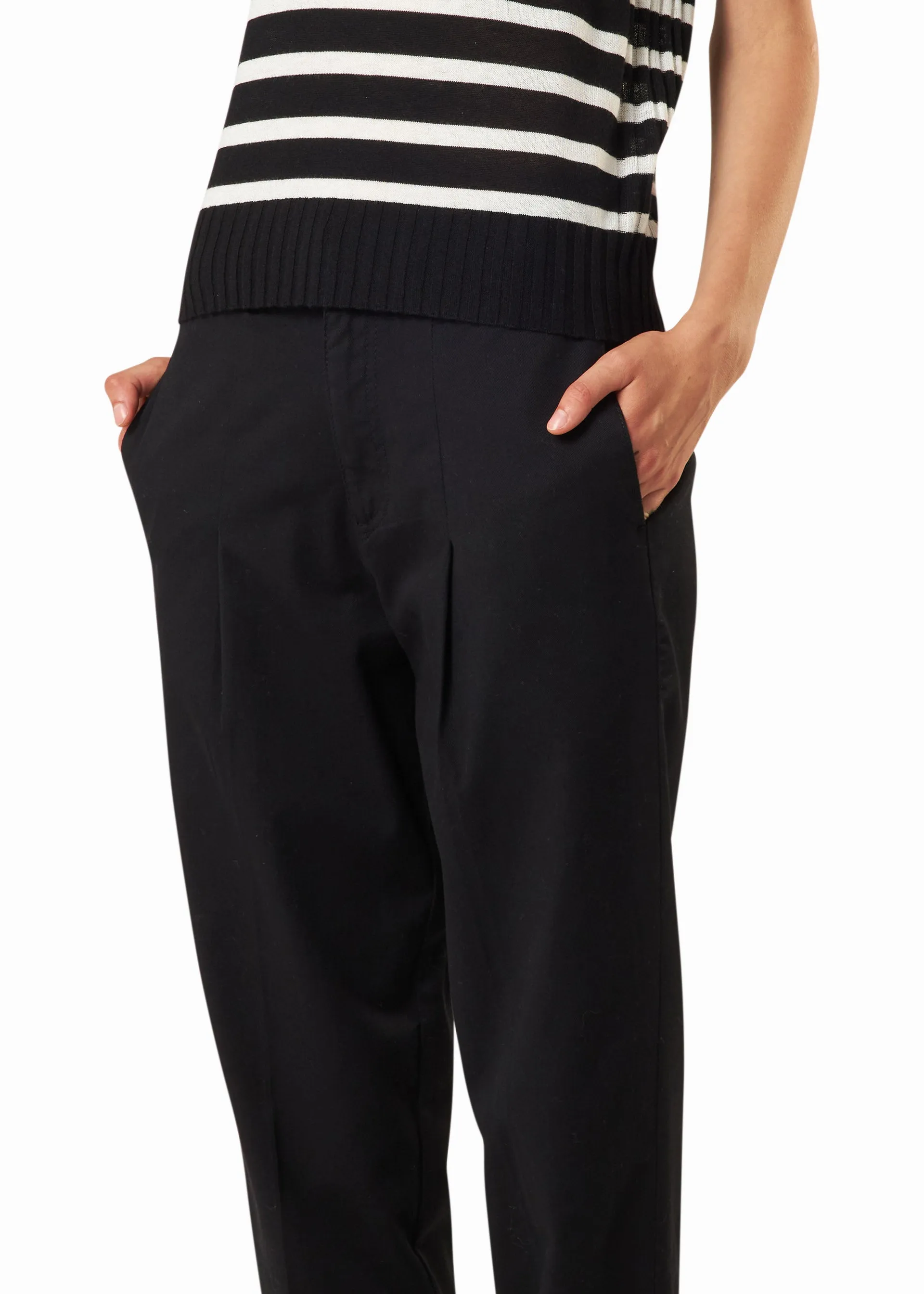 Pantaloni carrot fit