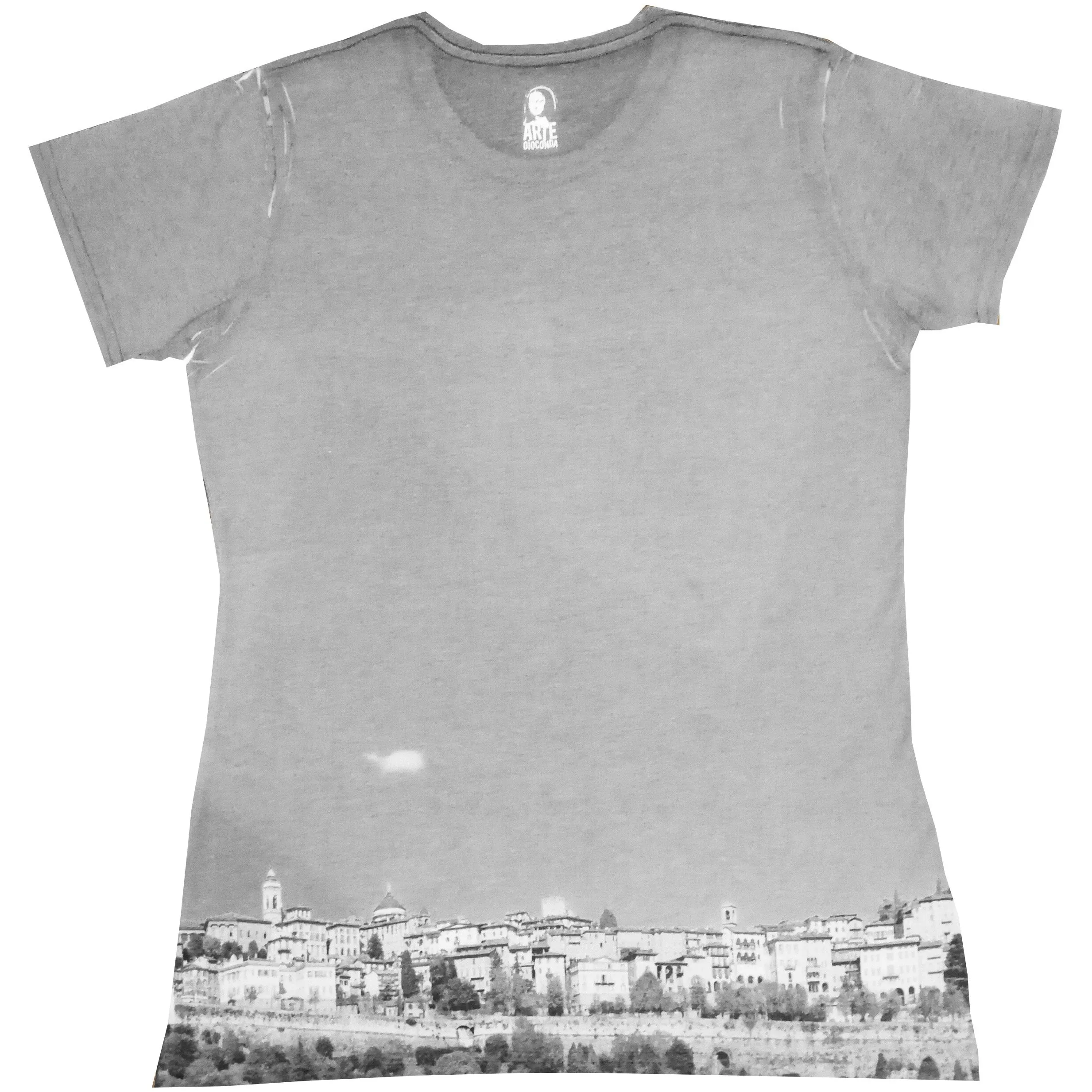 T-shirt BERGAMO, Piazza Vecchia | Stampa all-over, Idea regalo, Fotografia ad alta definizione, dettagli sorprendenti.